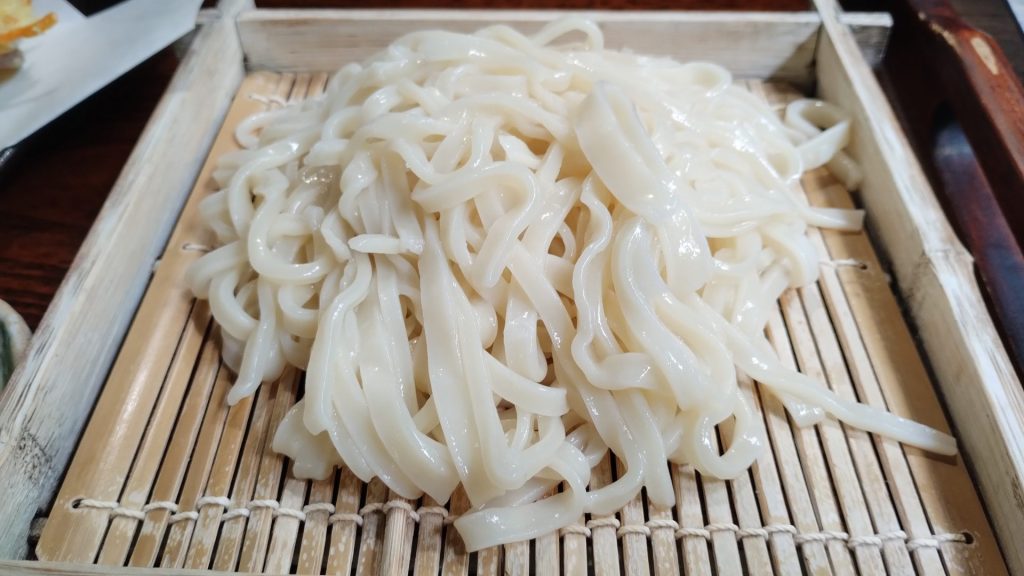 手打ちうどん へそまがり うどん