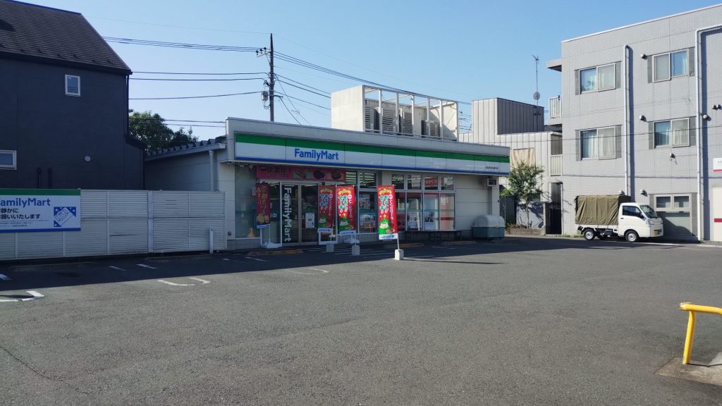 ファミリーマート 小金井北大通り店